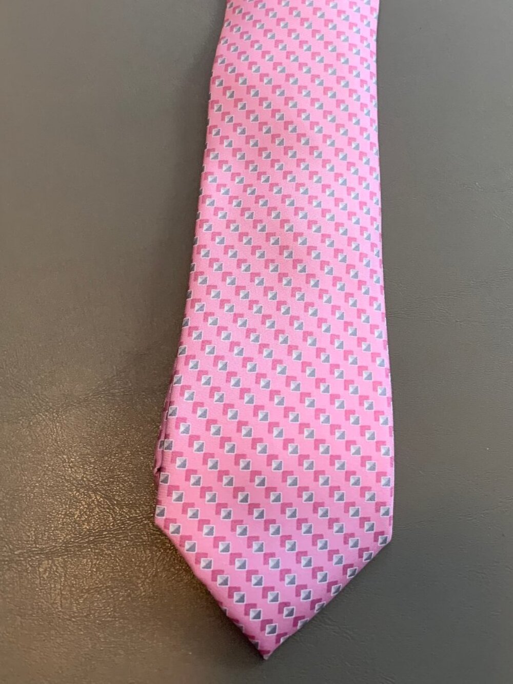 Michael Kors Men's 100% Silk 3'' Neck Tie, Pink Shadow Square, One Size